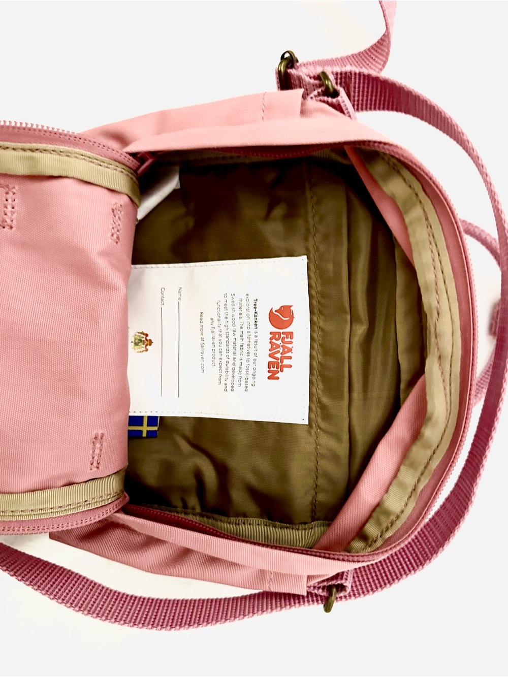 Fjallraven Kånken Small Crossbody in Dusty Rose - Picture 4 of 9